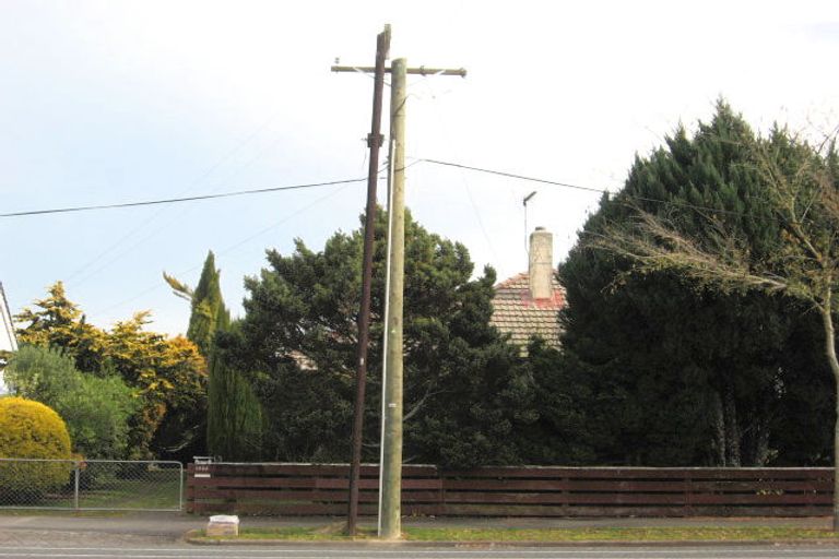 Photo of property in 1083 Heaphy Terrace, Fairfield, Hamilton, 3214