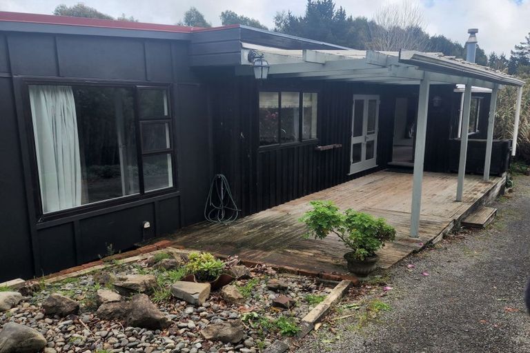 Photo of property in 196 Main Road South, Raumati South, Paraparaumu, 5032