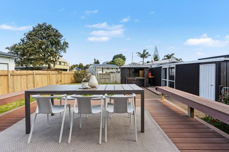 Photo of property in 4 Motiti Road, Papamoa Beach, Papamoa, 3118