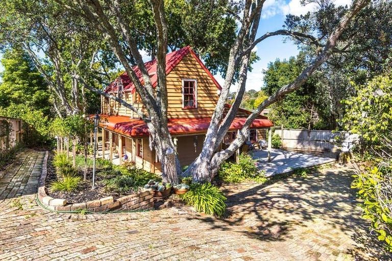 Photo of property in 29 Sale Street, Ross, 7812