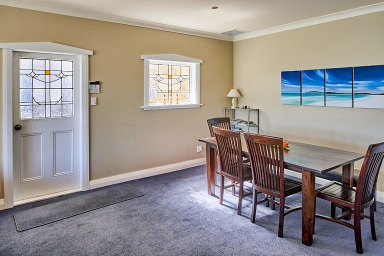 Photo of property in 296 Oriental Parade, Oriental Bay, Wellington, 6011