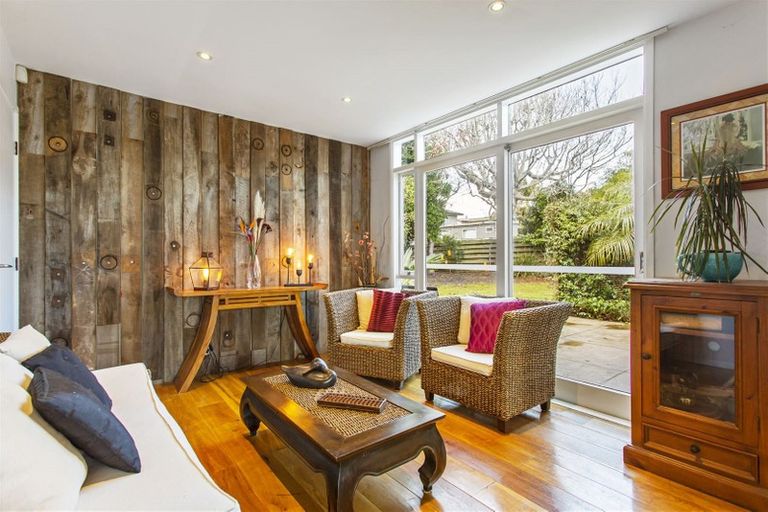 Photo of property in 109 Waller Avenue, Bucklands Beach, Auckland, 2012