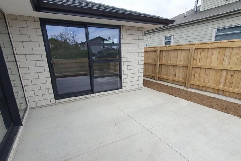 Photo of property in 5a Massey Street, Westown, New Plymouth, 4310