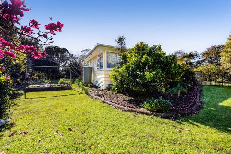 Photo of property in 35 Smith Street, Waverley, 4510