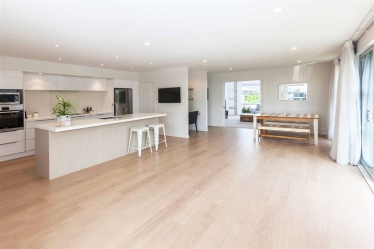 Photo of property in 14 Ballarat Road, Rangiora, 7400