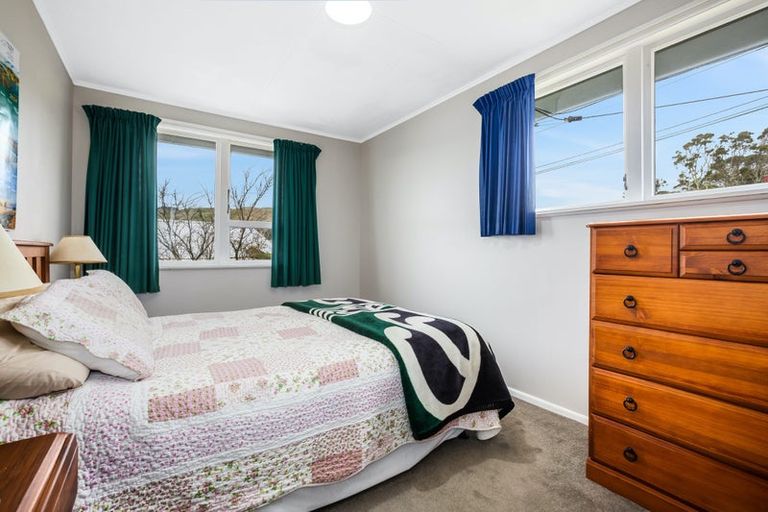 Photo of property in 91 Astrolabe Street, Cannons Creek, Porirua, 5024