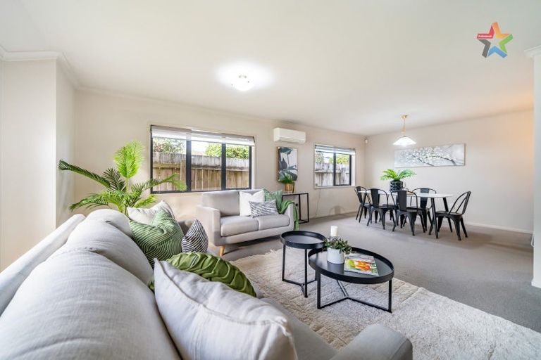 Photo of property in 14a Glen Road, Stokes Valley, Lower Hutt, 5019