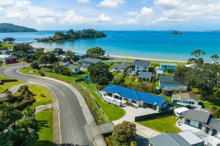 Photo of property in 9 Motutara Road, Oakura, Hikurangi, 0184