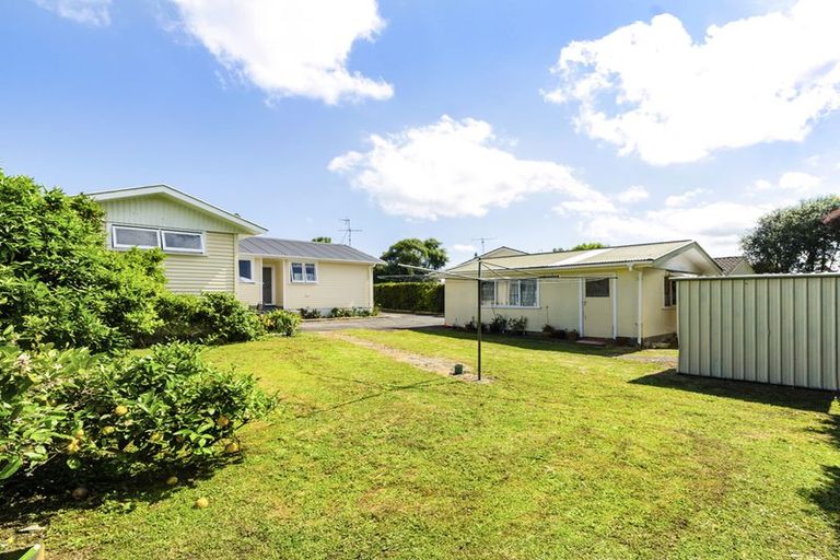 Photo of property in 11 Marybeth Place, Rosehill, Papakura, 2113