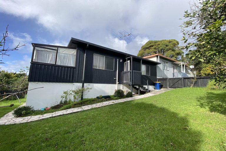Photo of property in 2/14 Downing Street, Glenfield, Auckland, 0629
