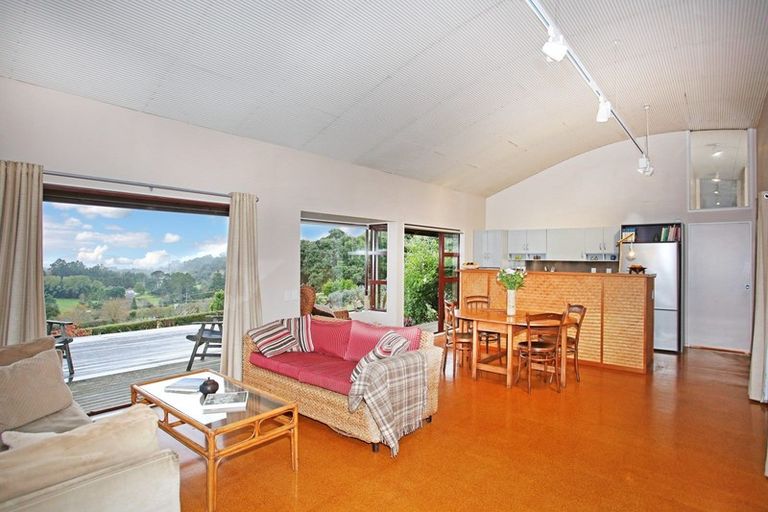 Photo of property in 392 Hillview Road, Bombay, 2675