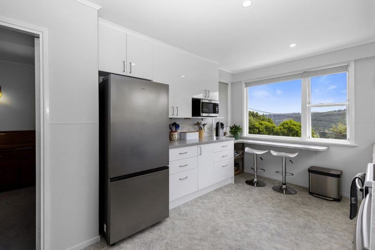 Photo of property in 27 Lord Street, Stokes Valley, Lower Hutt, 5019