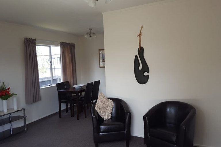 Photo of property in 20b Kentucky Crescent, Nawton, Hamilton, 3200