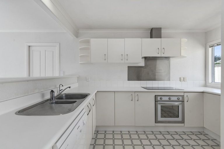 Photo of property in 281 Saint Andrews Drive, Bethlehem, Tauranga, 3110