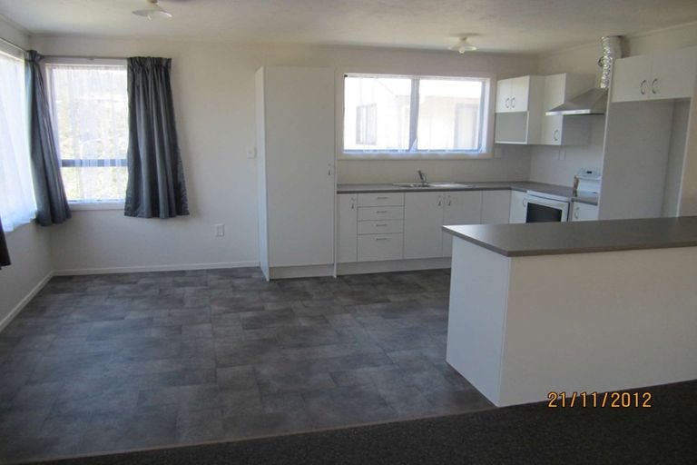 Photo of property in 89 Logie Street, Stokes Valley, Lower Hutt, 5019