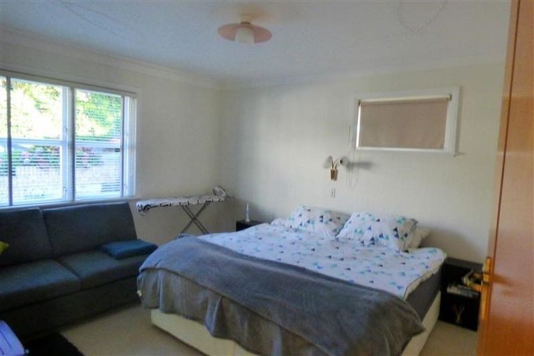 Photo of property in 150 Vivian Street, New Plymouth, 4310