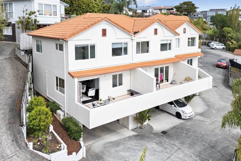 Photo of property in 1/48a Exmouth Road, Northcote, Auckland, 0627
