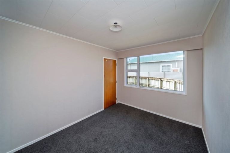Photo of property in 14 Caledonia Street, Hawera, 4610