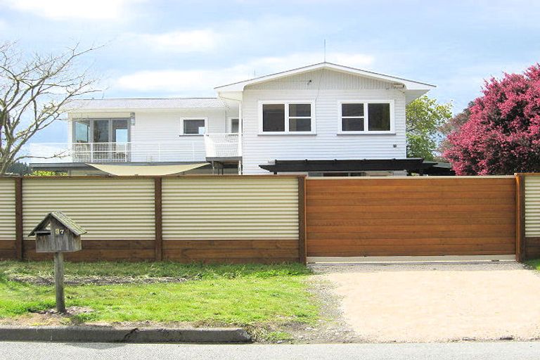 Photo of property in 37 Tahi Street, Mapua, 7005