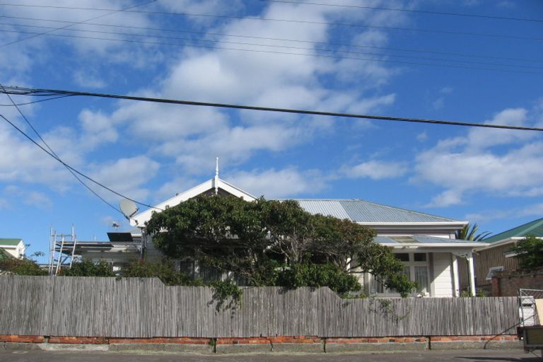 Photo of property in 12 Adelaide Street, Petone, Lower Hutt, 5012