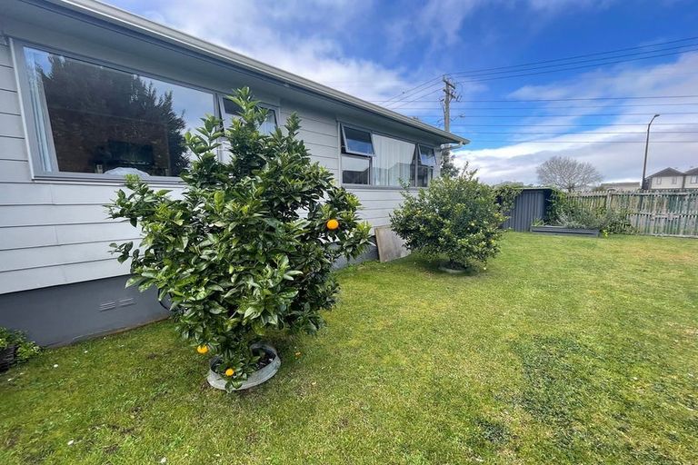 Photo of property in 4 Airfield Road, Takanini, 2112