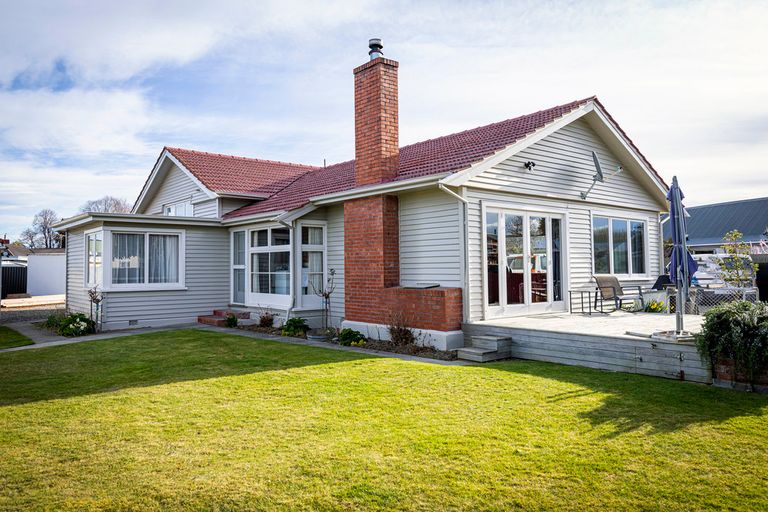 Photo of property in 12a Connolly Street, Boulcott, Lower Hutt, 5010