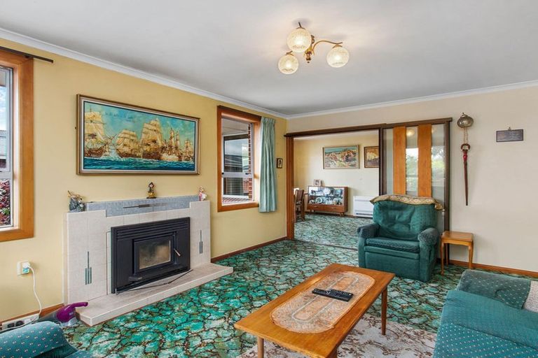 Photo of property in 2/15 Tuscany Place, Beckenham, Christchurch, 8023