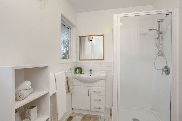 Photo of property in 16b Cashmere Road, Cashmere, Christchurch, 8022