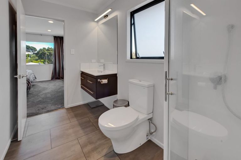 Photo of property in 44 Belt Road, Moturoa, New Plymouth, 4310