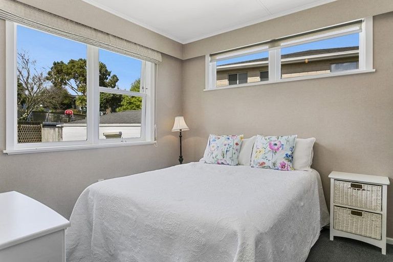 Photo of property in 2/79 Taupo View Road, Taupo, 3330