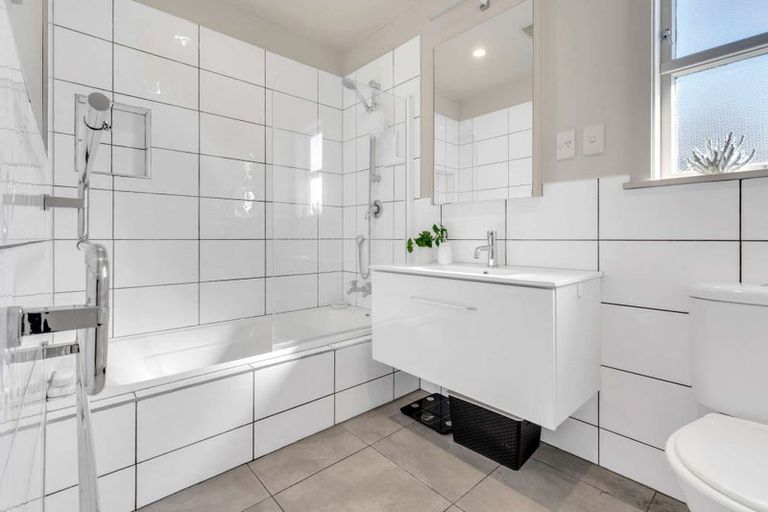 Photo of property in 18 Norrie Street, Feilding, 4702