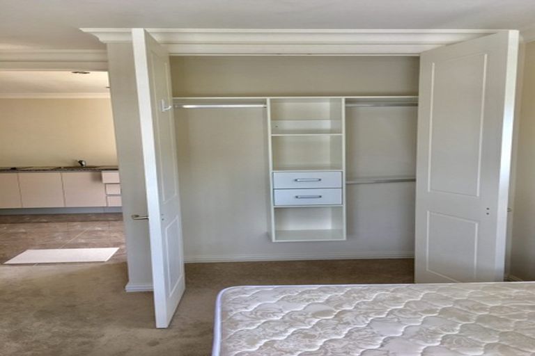 Photo of property in 44 Corricvale Way, Northcross, Auckland, 0630