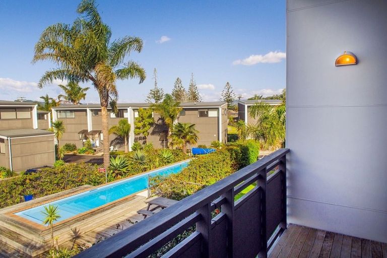 Photo of property in 27/1 Centennial Drive, Whitianga, 3510