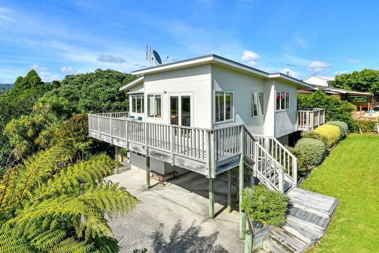 Photo of property in 88 Howard Road, Orere Point, Papakura, 2585