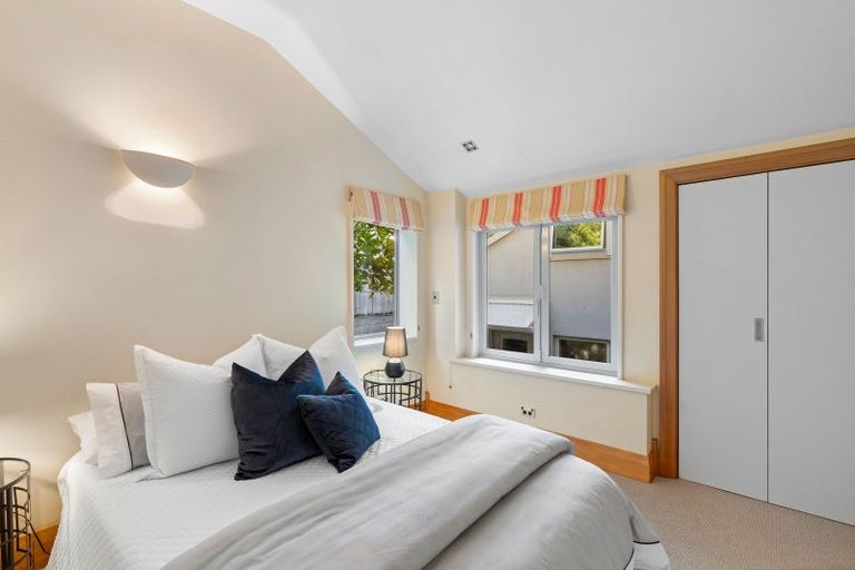 Photo of property in 621 Marine Drive, Days Bay, Lower Hutt, 5013