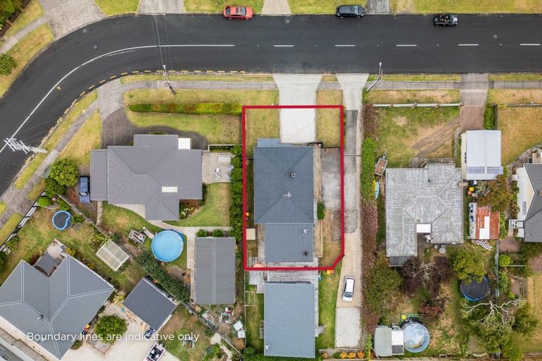 Photo of property in 15a Queens Road, Glen Avon, New Plymouth, 4312