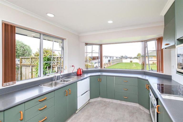 Photo of property in 12 Dunallen Avenue, Marton, 4710