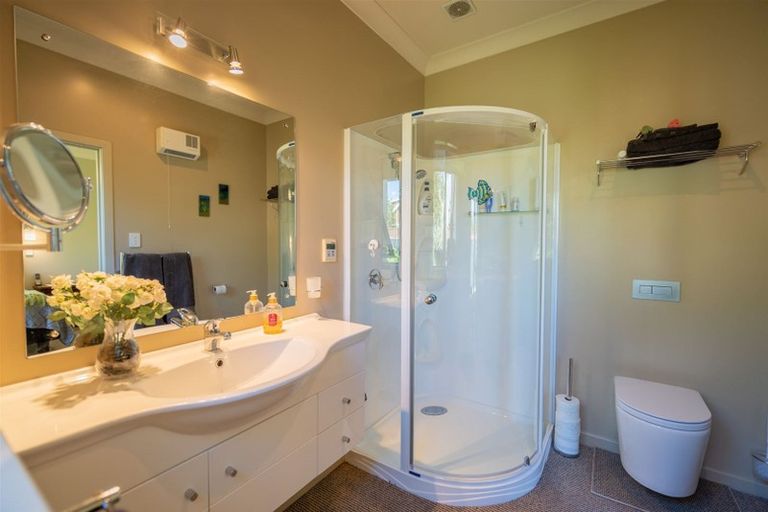 Photo of property in 20 Lawson Burrows Crescent, Te Anau, 9600