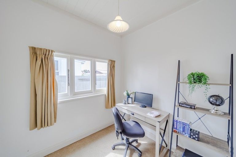 Photo of property in 227 Georges Drive, Napier South, Napier, 4110