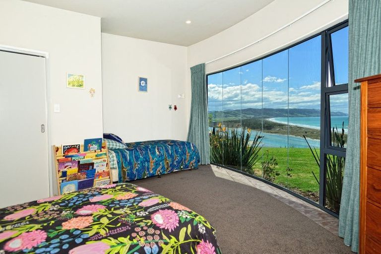 Photo of property in 225 Mahia East Coast Road, Mahia, 4198