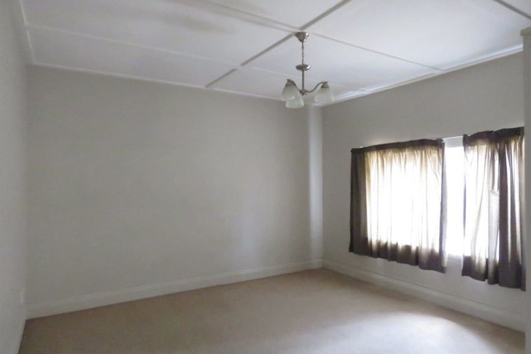 Photo of property in 16 Claudelands Road, Hamilton East, Hamilton, 3216