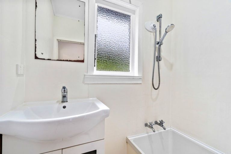 Photo of property in 24 Morningside Road, Morningside, Whangarei, 0110