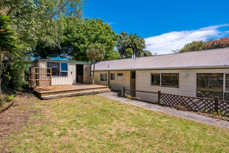 Photo of property in 32 Riwai Street, Paraparaumu, 5032