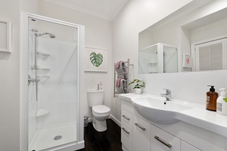 Photo of property in 25 George Street, Riverhead, 0820