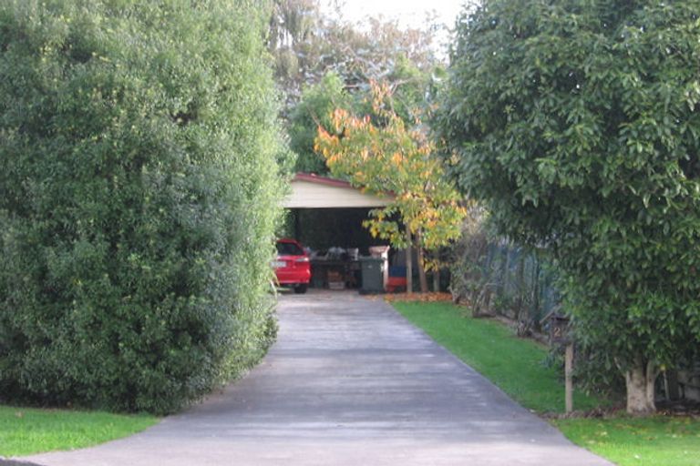 Photo of property in 22 Greenaway Road, Waikanae, 5036