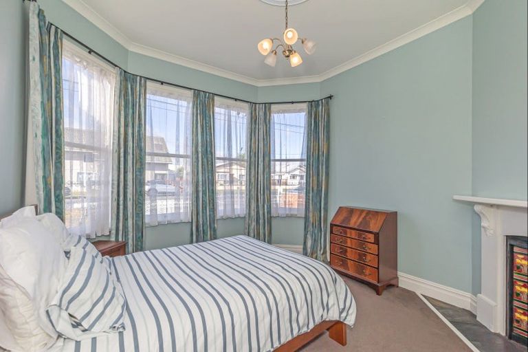 Photo of property in 22 Seddon Street, Levin, 5510