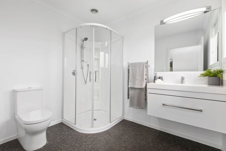 Photo of property in 2 Te Kio Crescent, Papamoa Beach, Papamoa, 3118