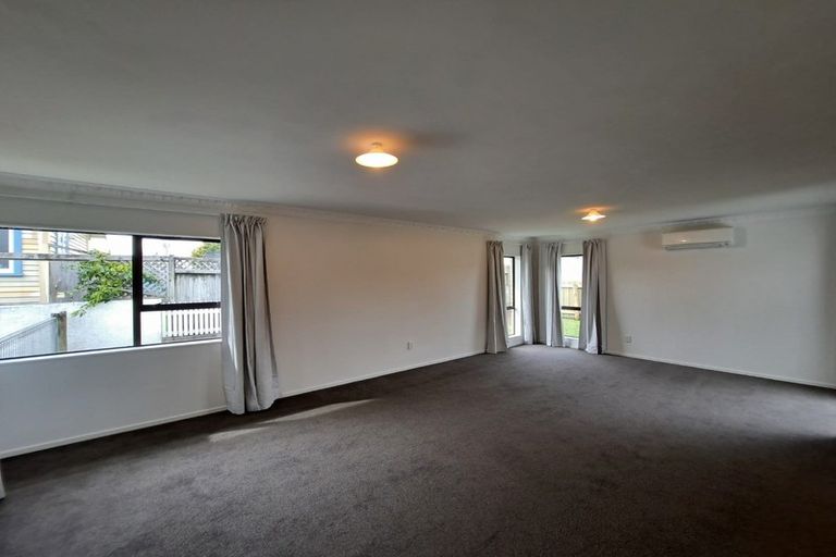 Photo of property in 13b Bulkeley Terrace, New Plymouth, 4310