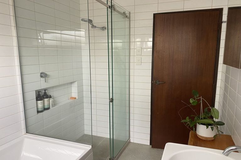 Photo of property in 48 Forest Road, Raumati South, Paraparaumu, 5032