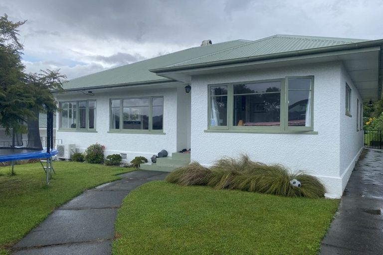 Photo of property in 38 Matipo Terrace, Toi Toi, Nelson, 7010